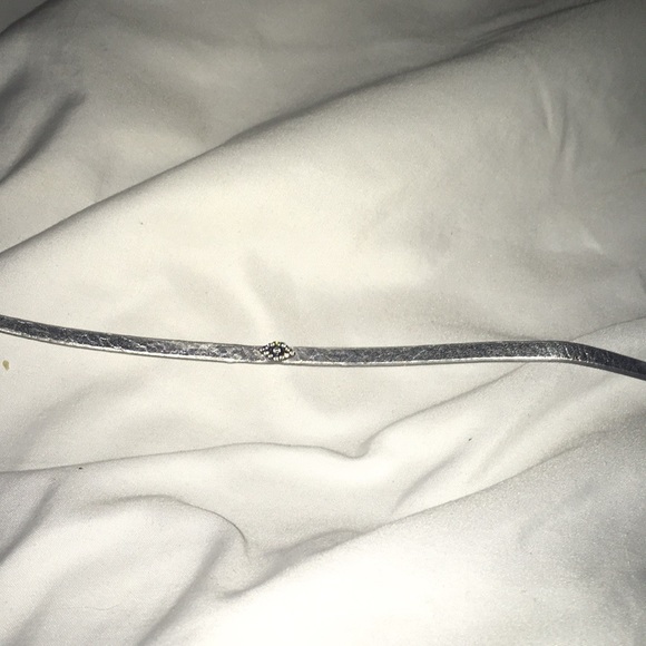 silver chocker - Picture 2 of 2